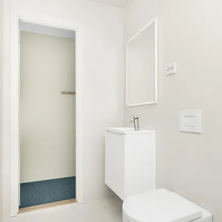 - Bedroom With Private Bathroom 4*