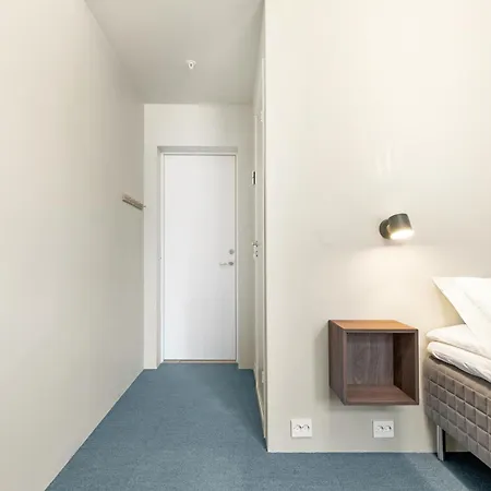 ゲストハウス - Bedroom With Private Bathroom 4*
