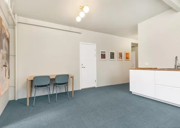 - Bedroom With Private Bathroom 3*